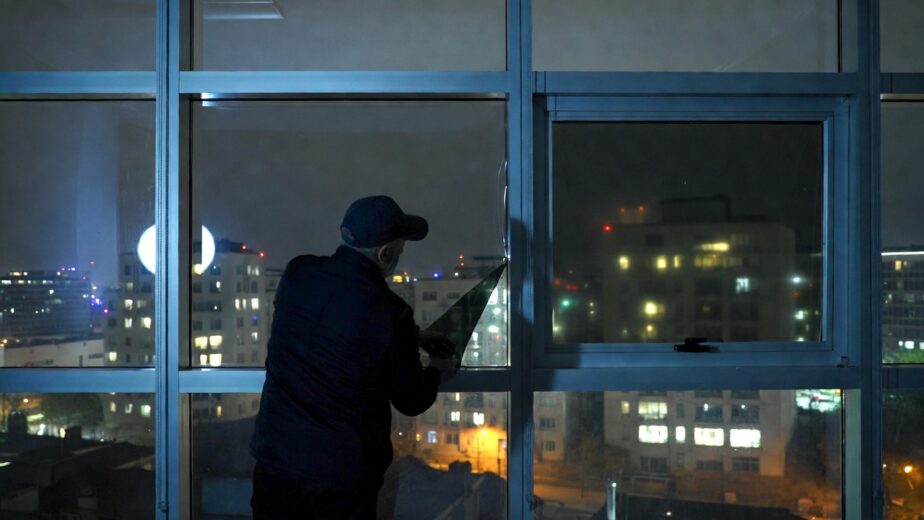 Can You Count on Window Tinting for Nighttime Privacy